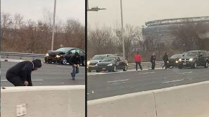 Piovono soldi dal cielo: la gente va nel panico, autostrada in tilt