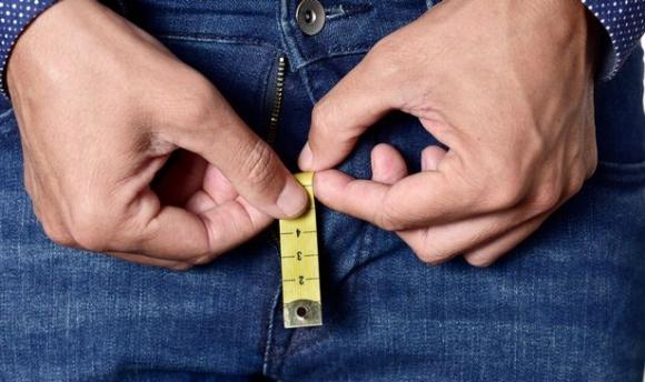 Chiede il divorzio dopo la prima notte di nozze: “Sembrava stessi per farlo con un bambino”